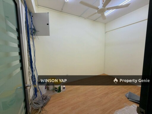 3 Storey Shop Office First Floor Taman Molek JB Fully Office Furnished