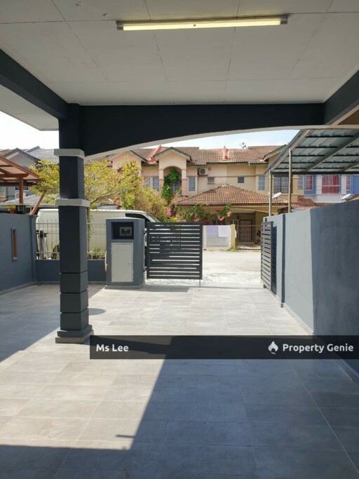 Renovated 2 Storey House @ Bandar Puteri, Klang - Sale Below Bank Value Rm142k