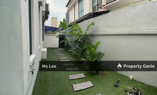 3 Storey Detached House - The Residence @ Mont Kiara -  Private Pool & Garden