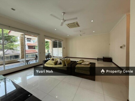 3.5 STOREY SEMI DETACHED BEVERLY HEIGHTS, AMPANG