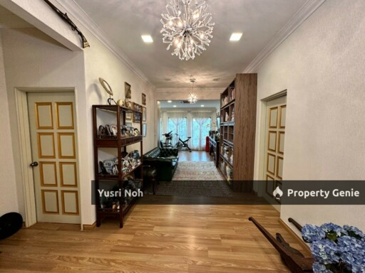 Cornerlot Semi-D SS4 Petaling Jaya - Facing Open, Walk in Condition