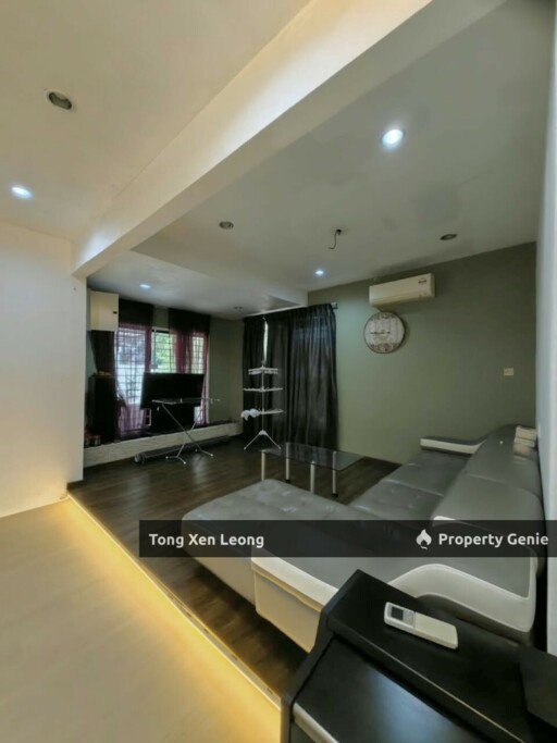 Spacious Terraced House For Sale In Melaka, Close To Transport