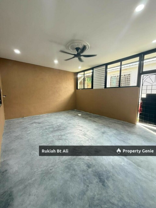 FACING OPEN, 1storey Terrace Taman Cempaka, Senawang