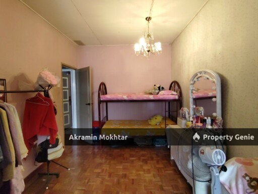 Freehold & Renovated | Double Storey Garnet Emerald Rawang