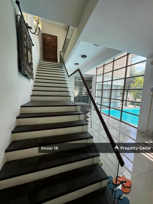 CORNER LOT + SWIMMING POOL DOUBLE STOREY BUNGALOW BUKIT MAHKOTA JALAN BM 43000 KAJANG.