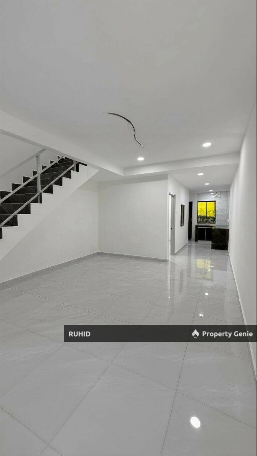 Double Storey House Bandar Seri Alam Freehold Fully Renovated 4 Bedrooms RM175K