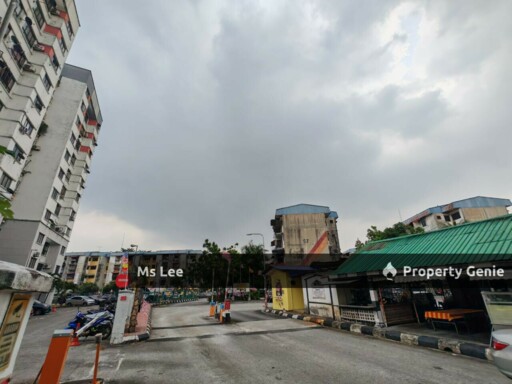 PKNS Flat @ Seksyen 24, Shah Alam-Blok 54 3rd floor-Sale Below Bank Value Rm30k
