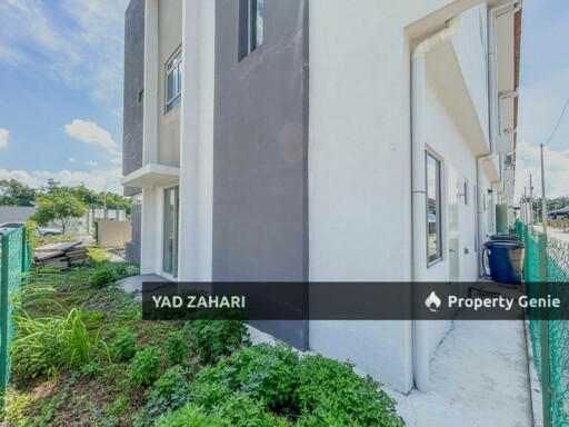 Kampung Lombong, Shah Alam | 2- Storey Terrace 4 Bedrooms | RM550K - Endlot & Flexible Deposit