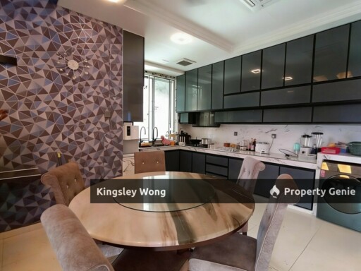 Kings Height Apartment Bandar Meru Raya High floor 4 rooms unit 2 carpark