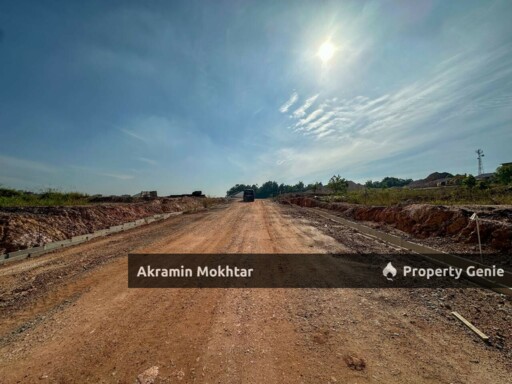 Lot Banglo Labu Lanjut, Salak Tinggi, Sepang