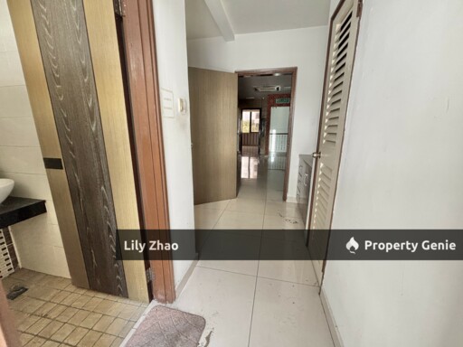 Premium Corporate Office, Move-in Ready, Renovated, Partially Furnished, 3rd Floor, Prestigious Business Address📍Sadong Jaya, Kota Kinabalu City Centre, Sabah