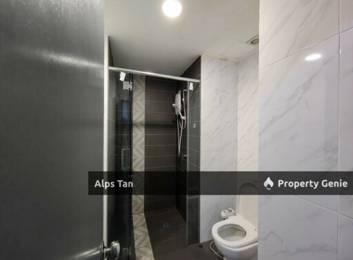 Empire City Studio unit , Fully Furnish