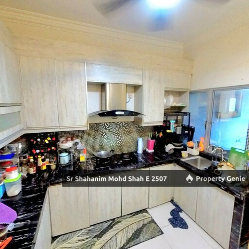 Corner Lot Double Storey Semi-D Cluster, Bayu Suria , Bandar Puncak Alam , Selangor