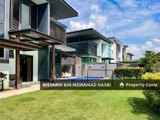 Fully Renovated & Fully Furnished Double  Storey Semi Detached Ficus Peak @ Denai Alam, Shah Alam.