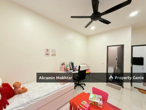 Freehold, Facing Open, Renovated & Fully Furnished | Double Storey Terrace House  KASIH RESIDENCE  SETIA ALAM SARI, BANGI