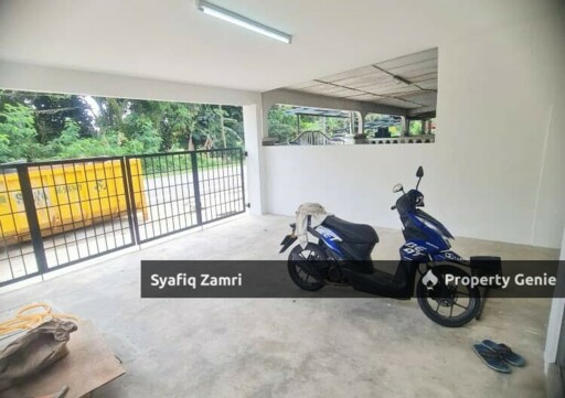 𝐅𝐎𝐑 𝐒𝐀𝐋𝐄–𝐑𝐄𝐍𝐎𝐕𝐀𝐓𝐄𝐃 𝐒𝐈𝐍𝐆𝐋𝐄 𝐒𝐓𝐎𝐑𝐄𝐘 𝐓𝐄𝐑𝐑𝐀𝐂𝐄‼️  _ 🏡 No 50, Jalan Tas 42, Taman Tas_