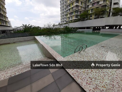 Domain 5 Apartment