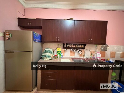 Double Sty Partial Renovation & Furnished At Kg Jawa Klang For Rent