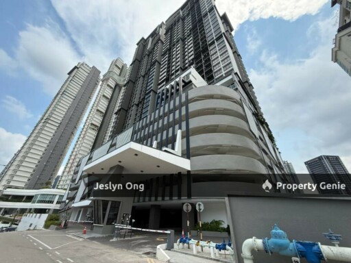 2 Bedrooms Condominium @ Twin Tower for Rent