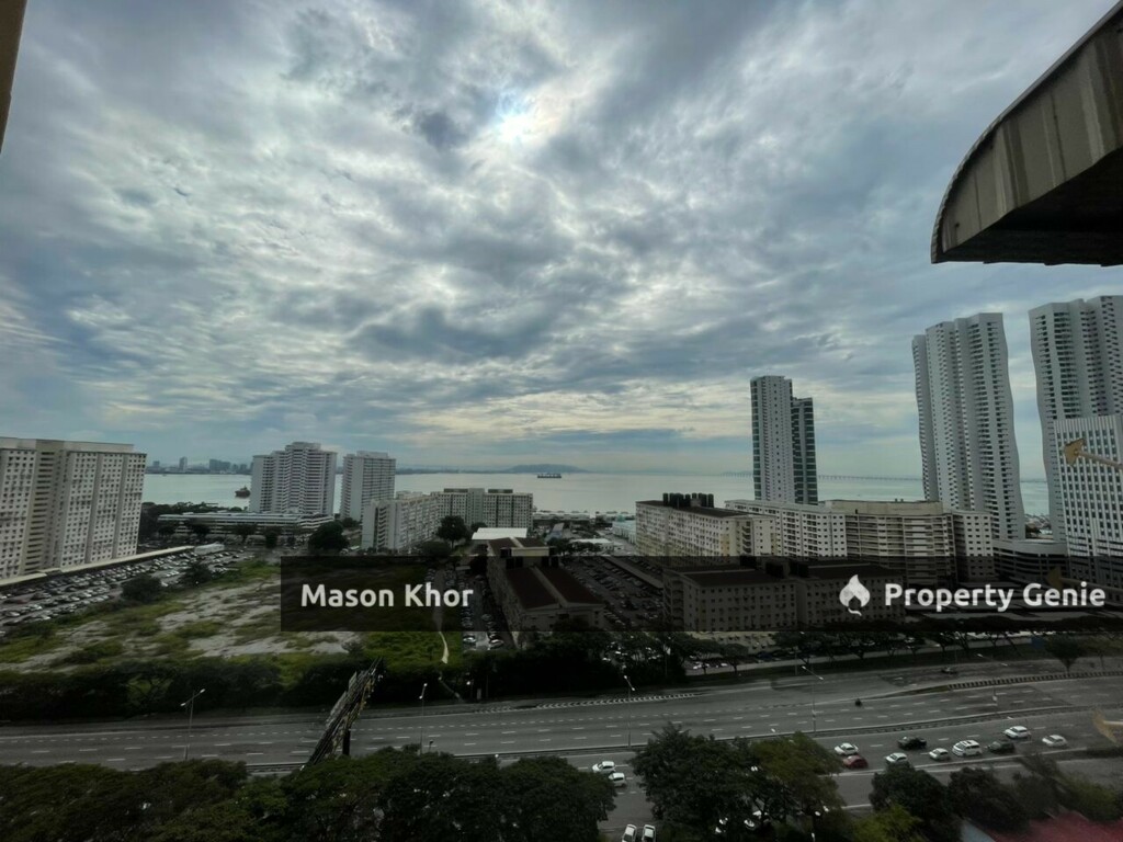 SERINA BAY CONDOMINIUM SEAVIEW 700sf MIDDLE FLOOR JELUTONG