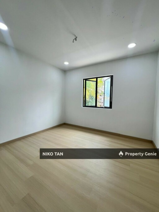For Sale  Jalan Sri Putri 4/5 Taman Putri Kulai