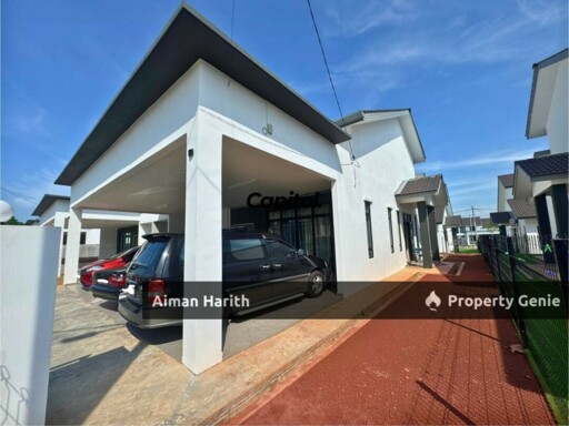RUMAH CANTIK HOT LOCATION 1.5 Storey Semi Detached Precint 7 Majestic KOTASAS For Sale