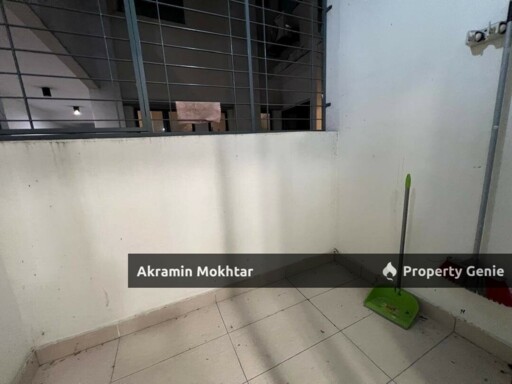 Freehold, Level 2, Renovated, Partially Furnished & 3 Parking | Condominium Maisson by the Park, Ara Damasara