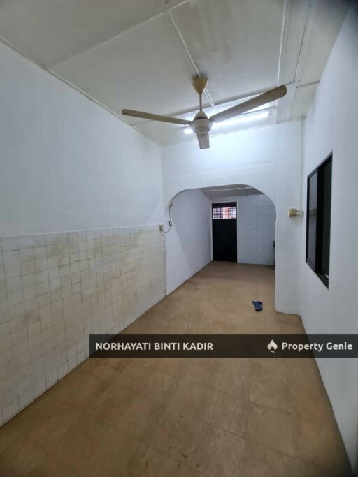 (RENOVATED) SINGLE STOREY TERRACE LORONG SERI MAHKOTA 33, BATU 12, JALAN GAMBANG, KUANTAN