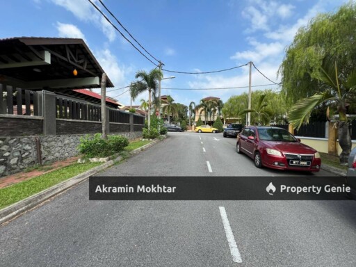 RENOVATED & PARTIAL Furnished Double Storey Bungalow Desa Pinggiran Putra Putrajaya.