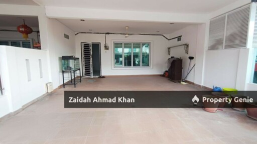 Hill Park 1 DOUBLE STOREY HOUSE FOR SALE RENOVATED KITCHEN CABINET FREEHOLD