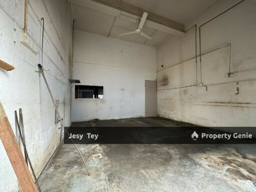 Setia Tropika Ground Floor Shop for Rent