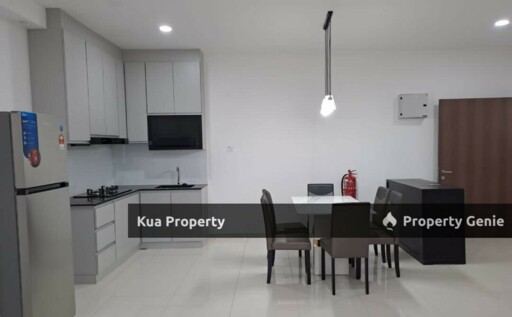 Alyvia Residence Upper Unit Townhouse at Northbank, Tabuan Tranquility