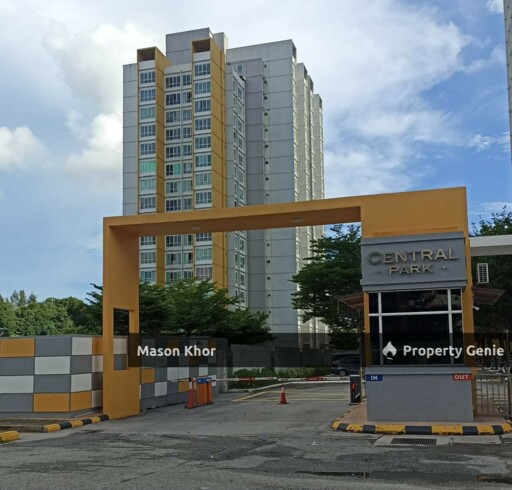CENTRAL GARDEN APARTMENT 850sf 1CP LOW FLOOR BASIC RENO JELUTONG