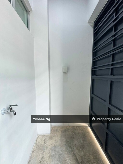 Bandar Dato Onn / Perjiranan 14 / 2-sty Terrace House For Rent