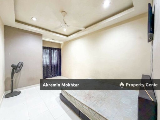 Renovated & Partially Furnished | Triple Storey Taman Sentosa Villa Kajang