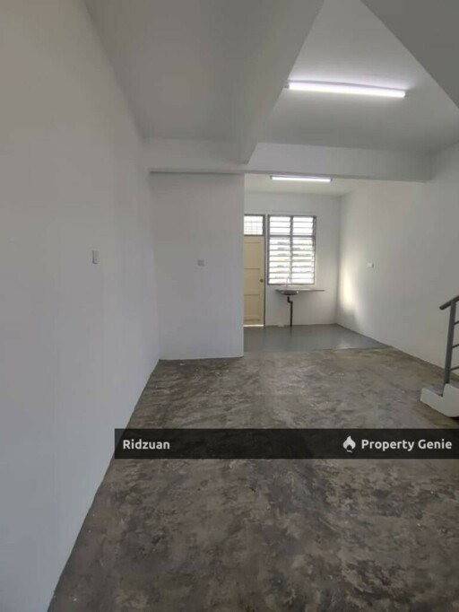 Double Storey Corner Lot, Taman Harmoni, Simpang Renggam
