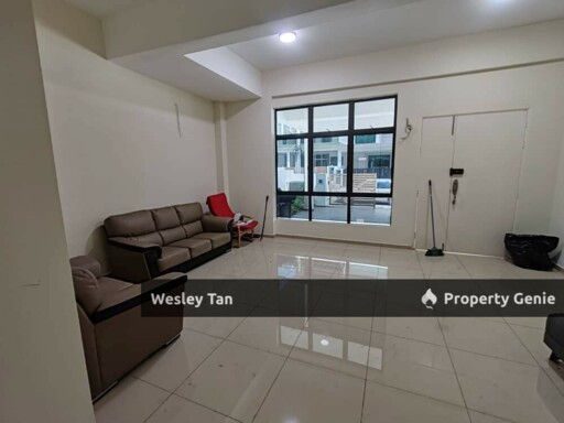 Ozana Residences, Ayer Keroh Melaka - 2.5 Storey Terrace House For Sale | Price Below Than Transacted Value | Serious Owner , View To Offer