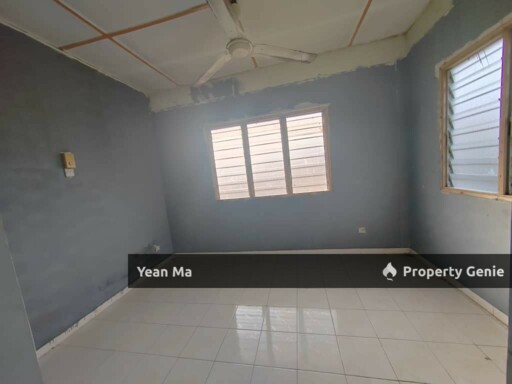Lily Apartment(Low Cost) Rawang Perdana For Sale