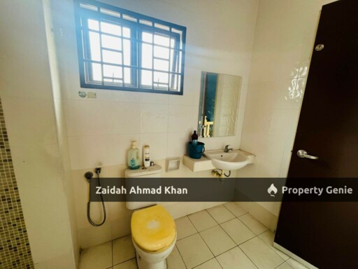 Double Storey Link Putra Avenue with Extended Kitchen Facing Open
