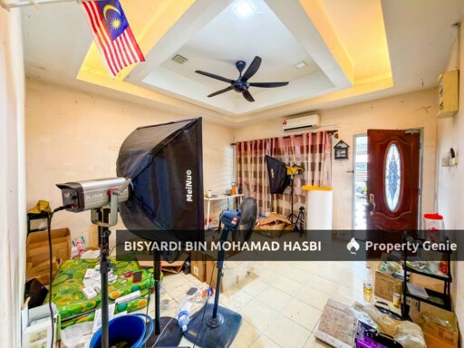 Renovated Semi-D Single Storey, Jalan Lombong Perak, Seksyen 29, Shah Alam.