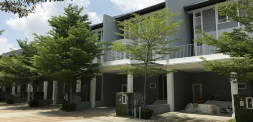 Residences @ The Glades