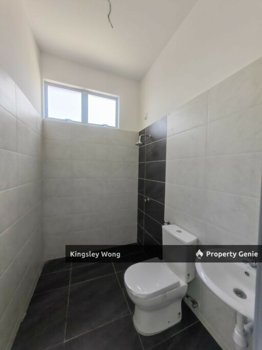 Bercham Brand New Double Storey House Free SPA Near Bercham Main Street