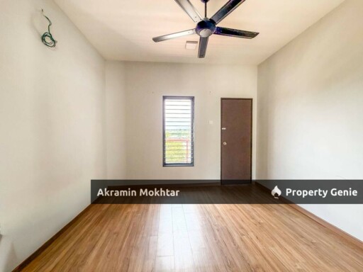 Freehold & Non Bumi Lot | 3 Storey Terrace Bayan Parkhomes, Batang Kali
