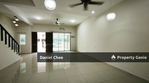 Botani Double Storey Terrace House For Rent