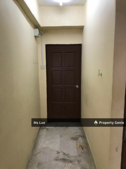 3rd floor Shop Apartment-Taman Desaria-PJS 5-Petaling Jaya-Ready Now