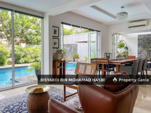 Fully Renovated With Swimming pool 3 Storey Corner Lot Semi D @ Changkat Kiara Bayu, Dutamas, Mont Kiara Kuala Lumpur .