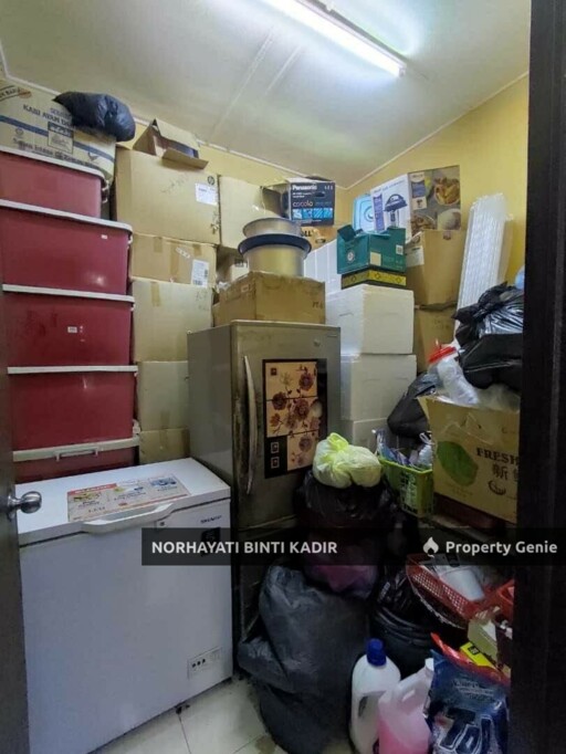 RUMAH TERES CORNER LOT UNTUK DIJUAL Indera Mahkota 14, Kuantan.