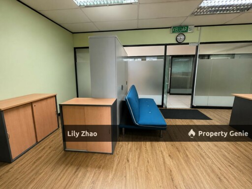 Ready Office for Sale, Furnished, 912 sqft, 5th Floor Centre Point Shopping Mall, Prime Area, Kota Kinabalu City, Sabah
