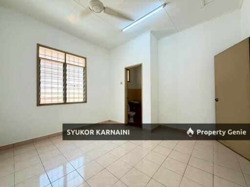 Double Storey Superlink Lorong Az Zaharah, Puncak Alam