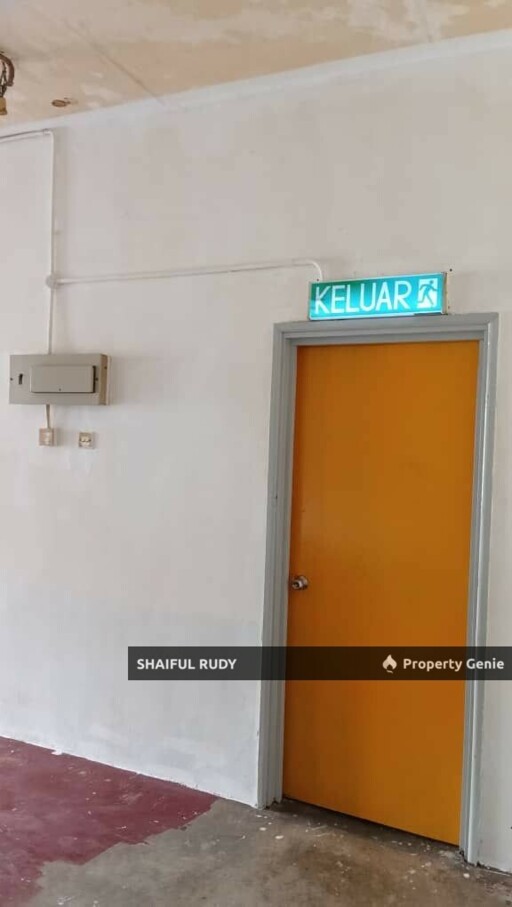 For Sales - 1st Floor Shop